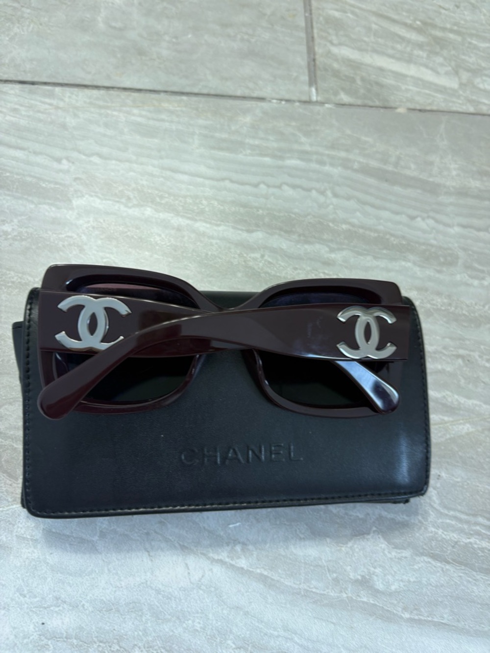 CHANEL Women's Oversized Square Sunglasses in Plum - Picture 4 of 6
